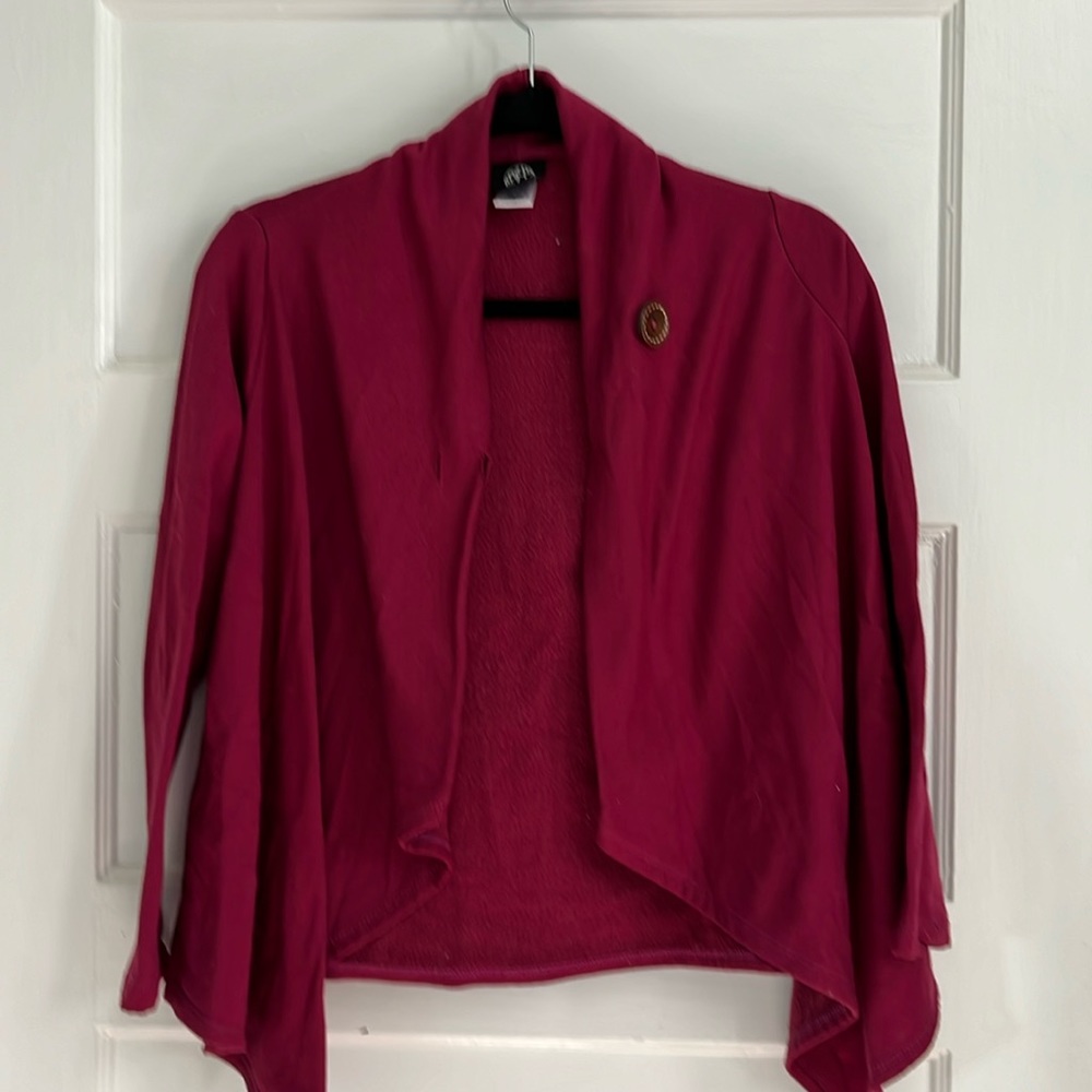 Long sleeve fleece top w button.